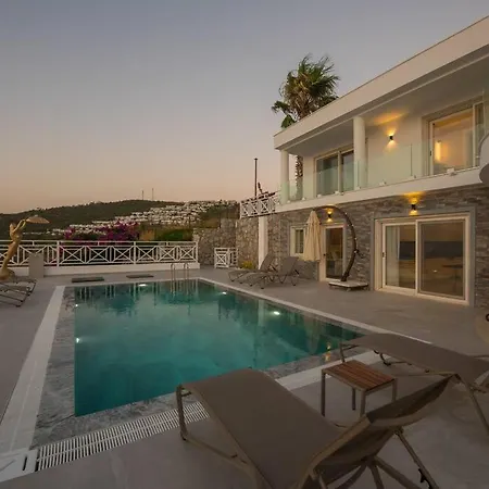 Front Super Boss 1 Βίλα