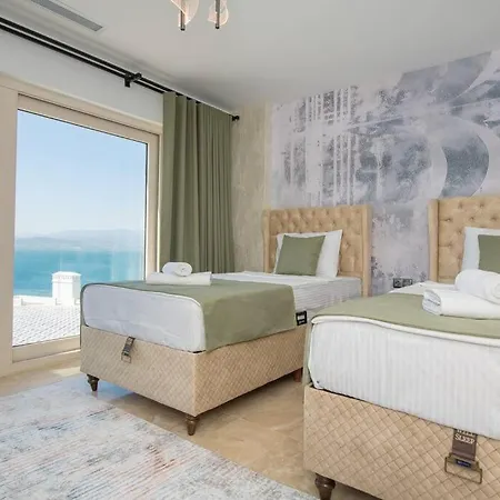 Front Super Boss 1 Βίλα Αλικαρνασσός