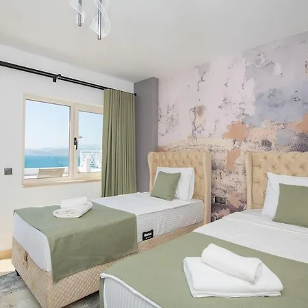 Front Super Boss 1 Βίλα